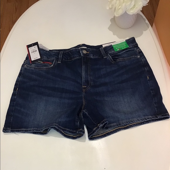 Tommy Hilfiger Denim shorts - Picture 3 of 7